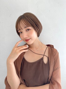 ジョエミバイアンアミ(joemi by Un ami) 【joemi】斜めバンググレージュカラーシルキーベージュ(小倉太郎