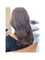 ヘアルーム ルシア(Lucia) ウェーブ巻き