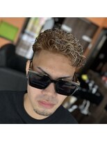 ピシャッとニ代目銀二郎 カーリーパーマ【広島/理容室/古民家バーバー二代目銀二郎】