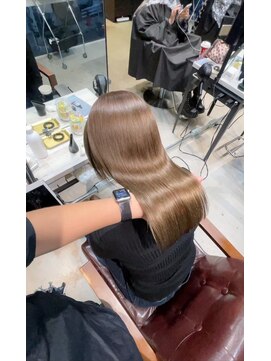 ロイス 渋谷(ROIS) ボブルフ/ネビージュ/小顔/ワンレン/スモーキーアッシュ[渋谷駅]