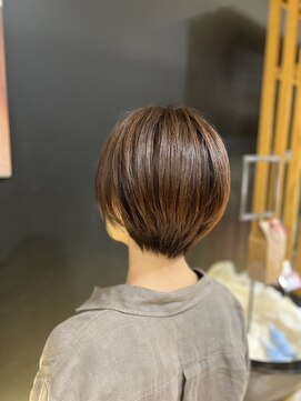 コーゾー アヴェダ 松屋銀座店(KOZO w AVEDA) 丸みカジュアルショート