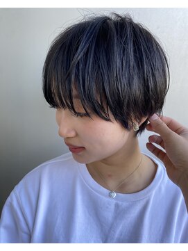 エアー 青山(AIR) 前髪あり耳掛け丸みくびれショートボブ20代30代40代50代60代