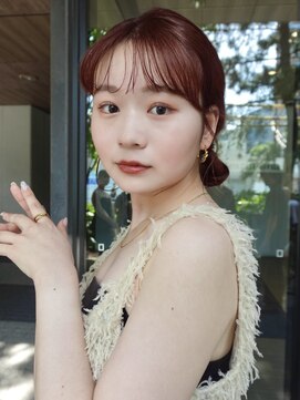 ガーデンヨコハマ(GARDEN YOKOHAMA) ダークレッド お団子ヘア 暖色カラー ブリーチなしカラー