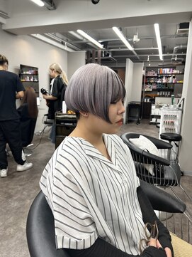 エミーバイモアムー(Emmie byMoremuu) 【青木　淳】ホワイトグレー/デザインカラー