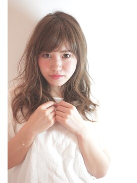 ラヴェストバイフレイスウェル(LOVEST by frace well) LOVEST well発 ルーズウェーブでふんわりセミディ