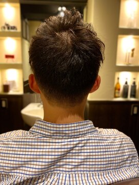 バレス 田町(BALES) [スキンフェード/ツイストスパイラル/田町]