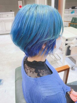 デイズ(days) くびれウルフショート ブルーカラー