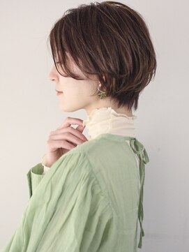 サーカス バイ ビュートリアム 青山(CIRCUS by BEAUTRIUM) 丸みショート エアリーショート 前髪長めショート 小顔