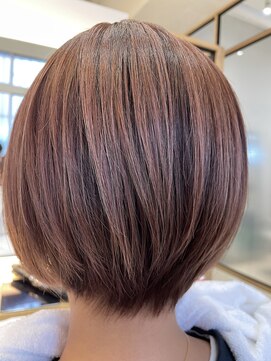 マーク 蕨西口(Marc) ショートボブとデザインカラー【MARC長谷川】