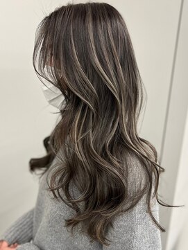 ジルブラン(JIL BLAN) ハイライトバレイヤージュダブルカラーショートカット30代40代