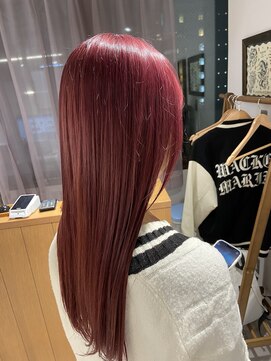 エイトデイズ 三宮駅前店(EIGHT days) ピンクレッド