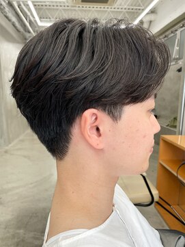 ソーコ 渋谷(SOCO) メンズニュアンスパーマセンターパートメンズパーマ