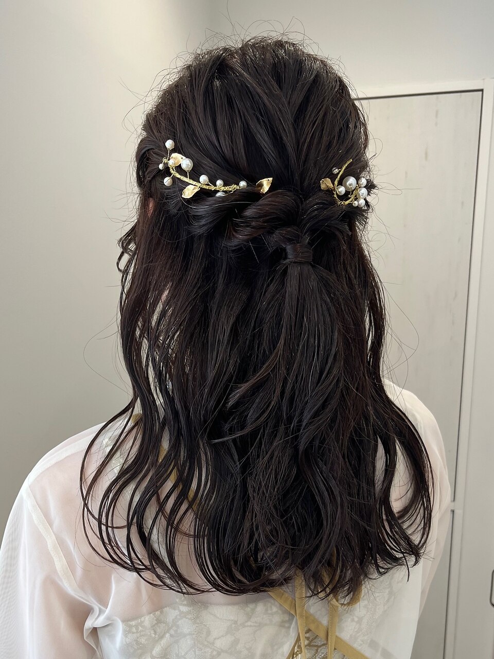 ハーフアップお呼ばれアレンジヘアセット二次会ヘア：L211552349