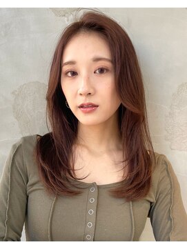 ビュートリアム 南青山(BEAUTRIUM) 韓国 顔周りレイヤー レイヤーカット イルミナカラー髪質改善