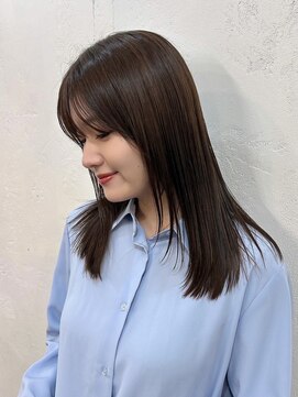 ファルベ(Farbe) 綺麗に見えるワンカールストレートレイヤーカットブラウン