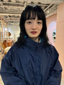 セーヌアワー(CEINE OUR) 顔回りレイヤーラフウェーブパーマブルーアッシュグレージュ前髪