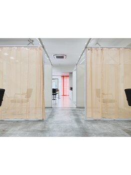 【メンズ特化/新金岡】ゆったり落ち着ける半個室空間が誕生！周りを気にせずカッコいいを追求しよう◎