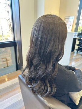 ファースト 泉中央店(first) オリーブベージュ