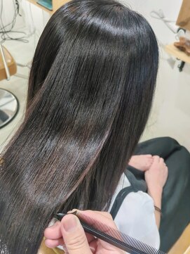 リリィ ヘアデザイン(LiLy hair design) 【LiLy新井】オイルストレート