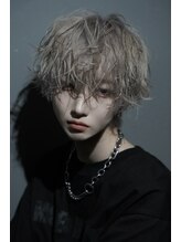 シン(syn)&nbsp;ホワイトベージュマッシュ