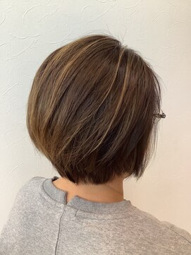 スプルース(spruce) 大人のショートボブハイライト
