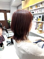 コロレ(COLORE)&nbsp;外ハネミディアムレイヤー × 春先取りピンク