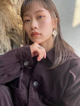 スリー バイ ベルベット 博多(THREE... by velvet) オン眉＋イヤリングカラー