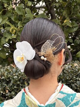 カインド 南青山(hair&make up KIND) 大人っぽいタイトシニヨン