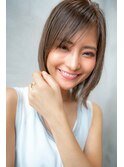 大人かわいい切りっぱなしレイヤーボブ×透明感とろみグレージュ
