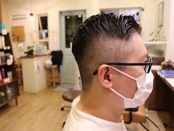 アトリエブルー38(atelier blue 38)の写真/男性のお客様も多数！髪のお悩みご相談下さい。お客様の魅力を引き出し、モチが良く扱い易いスタイルへ。