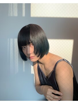 ウユ(uyu) ダークアッシュブルー、マッシュボブ