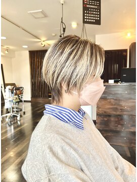 ヘアスペース クレール(hair space clair) 【clair 清水恭平】20代30代40代　ウルフショート　横顔美人