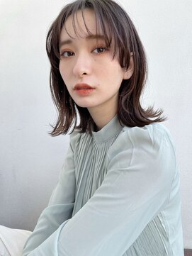 ヴィヴカウンター(VIVE counter) 透明感カラーとミディアムヘアー