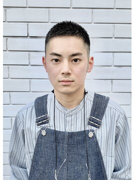 ヘアーアイスカルテット(HAIR ICI QUARTET) 20代30代40代ナチュラルフェードスキンビジネスカジュアル