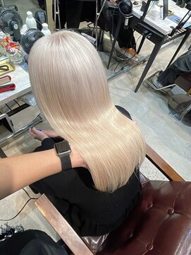 ロイス 神宮前(ROIS) 透明感ベージュカラー/ダブルカラー/ケアブリーチ[表参道駅]