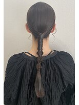 ヘアセットサロン サロンエイミー(salon aemii)&nbsp;個性派タイトポニー