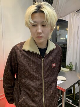 グリフィカ(grifica) men's 前上がりウルフ　抜きっぱなしblond