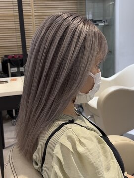 サロンドジョー(salon de joe) ケアブリーチダブルカラーインナーカラーショートボブレイヤー