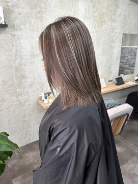 エピ(epi) 髪質改善/レイヤー/ハイライト/縮毛矯正/20代/30代/40代