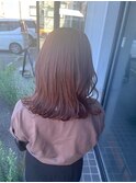ピンクベージュ
