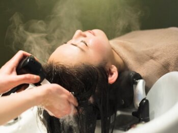 リクノス(Lychnus)の写真/【布施駅徒歩５分】日々の喧騒を忘れてプロによる本格的なヘッドスパでゆったりとくつろぐ贅沢なひと時を◇