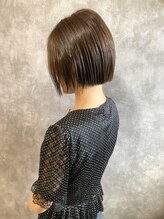 エフアイケー ヘア アンド ビューティ(F.I.K hair&beauty) ＊切りっぱなしボブ＊