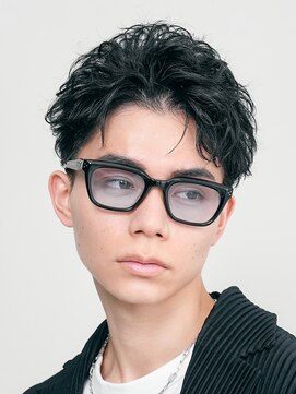 フィフス 神南(fifth) 渋谷フェザーパーマ毛流れメンズパーマセンターパート緩め30代