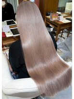 スペックホルダーミミ(Spec Holder mimi)&nbsp;大人可愛いツヤ髪ピンク