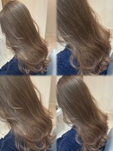 《*ブリーチで作る、ベージュカラー*》ムラのない綺麗な色味で、あなたの魅力を引き出します＊[前髪カット]