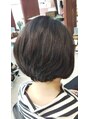 カぺリベラ テラス Capelli bella TERRACE 頭の形をキレイに魅せる前下がりボブスタイル
