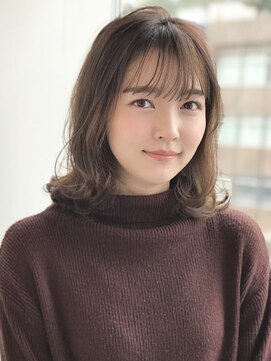 ディオ アンド ルーチェ アット(Dio&Luce at.) 【麻布・六本木】外はねミディアム＆シースルーバング