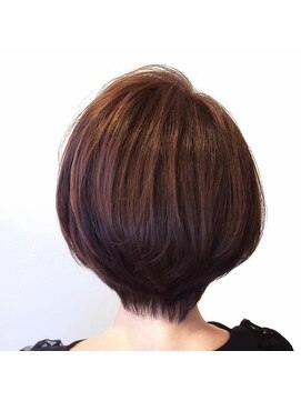 エヌアイディーボ(NI DIVO) NIDIVO大人かわいいショート