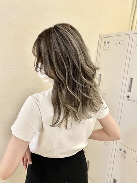 アンダーバーホワイト(_WHITE) ホワイトカラー×バレイヤージュ