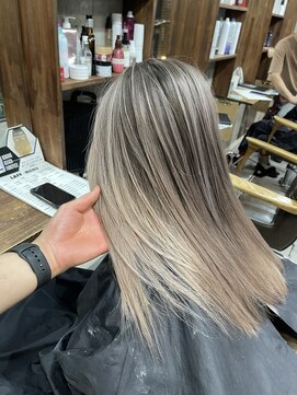 ラフ(LAFF) #黒髪#ボブルフ#ネビージュ#小顔#ワンレン